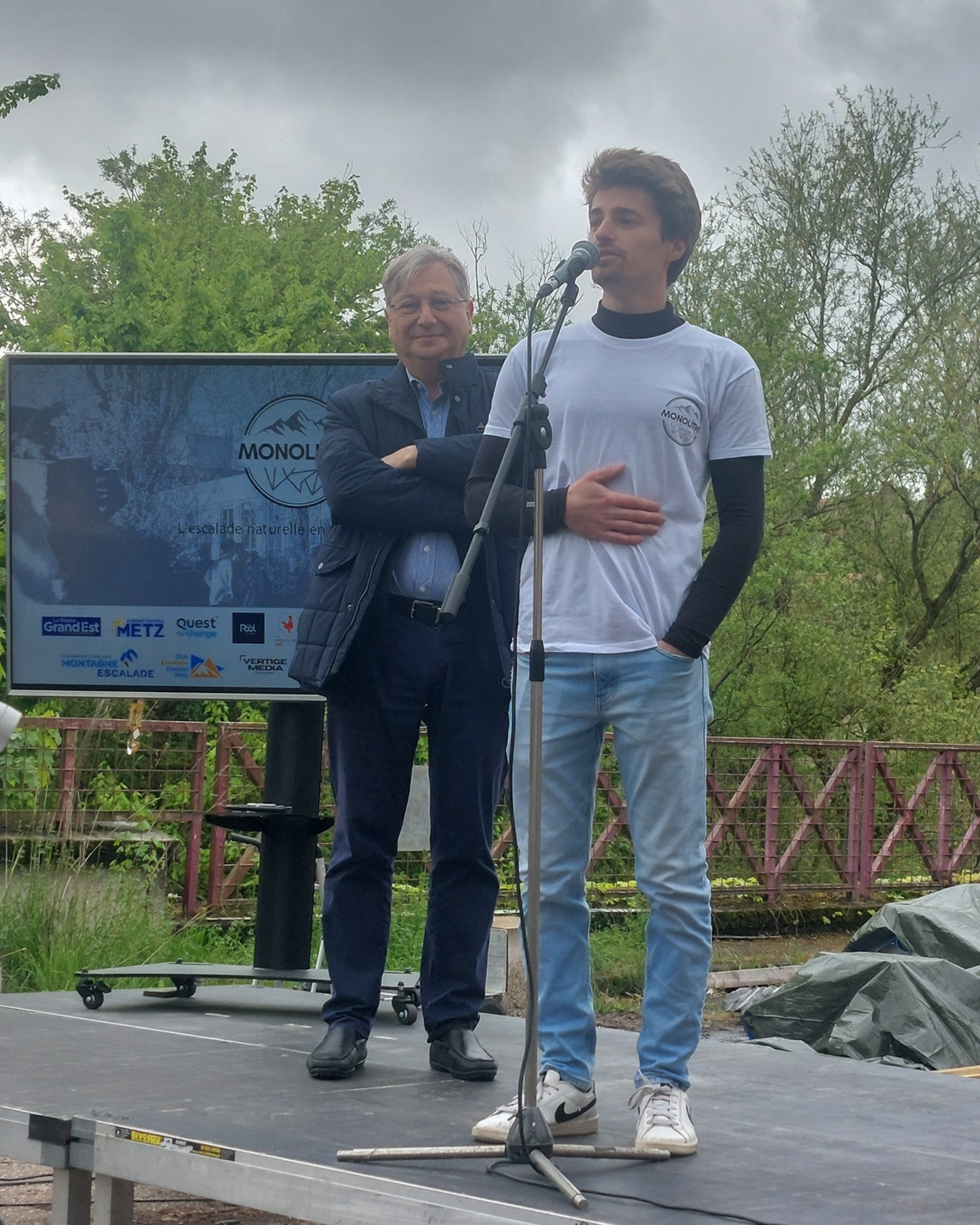 Inauguration du prototype Monolithe à Bliiida en présence du maire de Metz